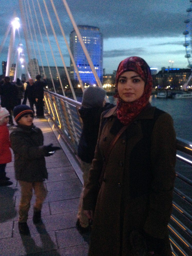 Crossing Hungerford Bridge